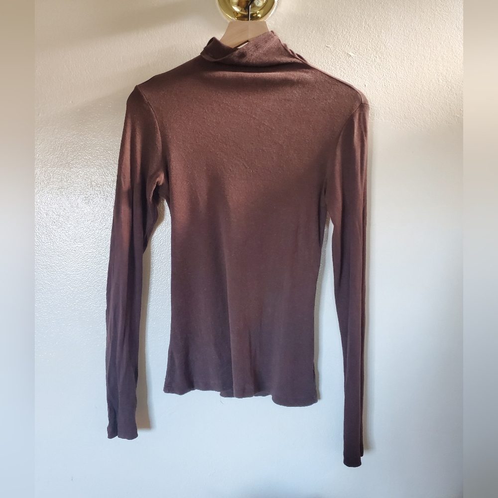 whidbey jungmaven brown turtleneck